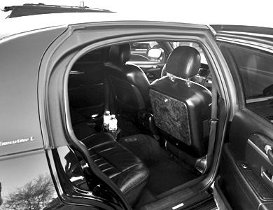 Laguna Niguel to LAX Town Car Sedan Service