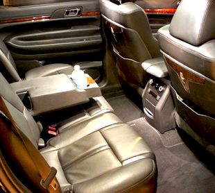 Town Car Sedan Service Orange County to San Diego Airport